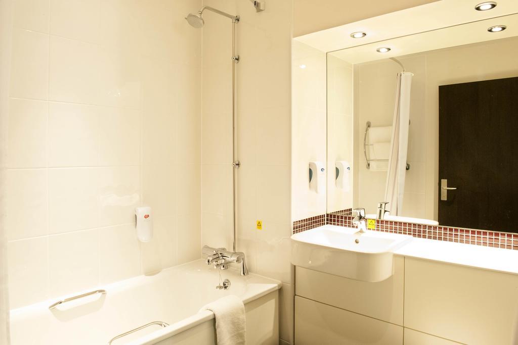 Premier Inn Aberdeen - Anderson Drive Εξωτερικό φωτογραφία